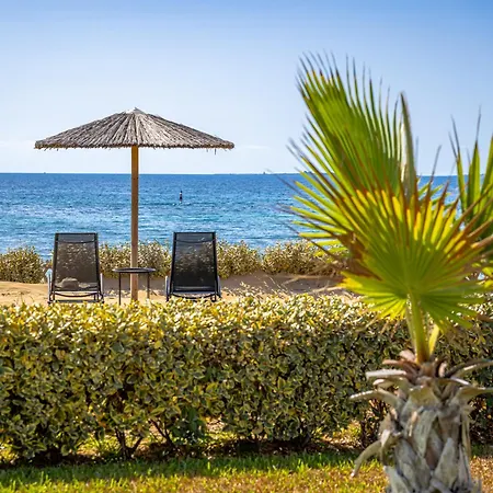 Sandoa - Beachfront Apartamento *