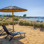 Apartment Sandoa - Beachfront Minia