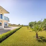Appartement Sandoa - Beachfront