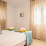 Sandoa - Beachfront Apartment *