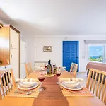 Apartment Sandoa - Beachfront Minia