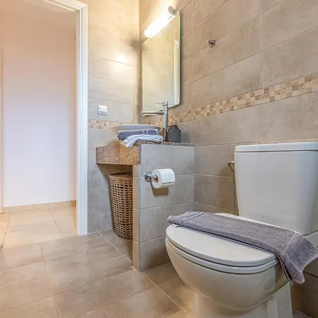 Apartment Sandoa - Beachfront