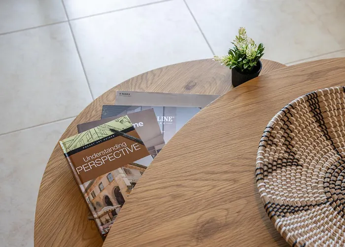 Sandoa - Beachfront Apartment